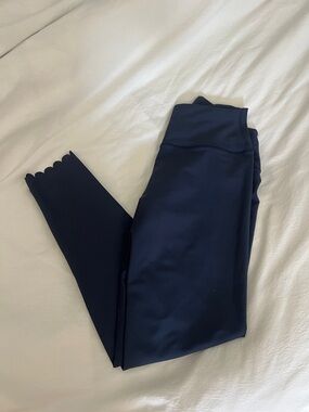 Aqua Navy Scalloped Leggings size medium 25 inch